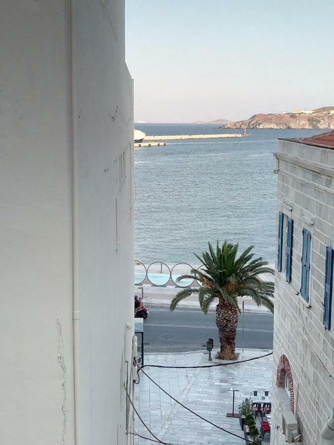 Atlantis Hotel Ermoupoli Exterior photo